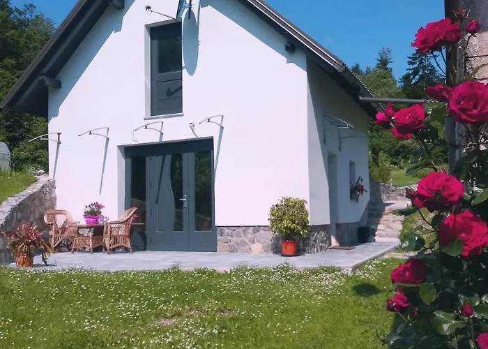 Tomo2 公寓 波斯托伊纳